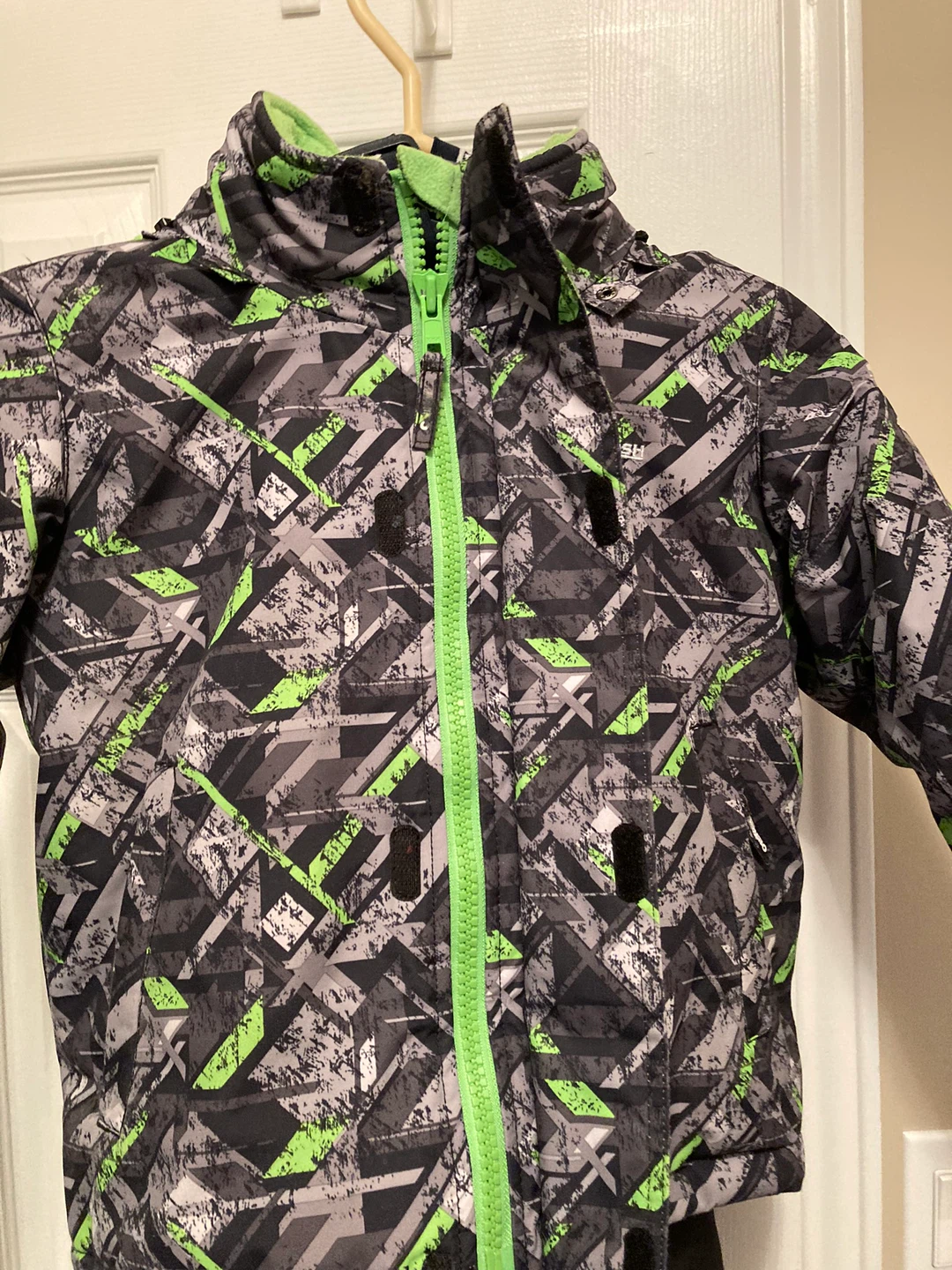 Summer sale! OshKosh B'gosh Boys Ski jacket