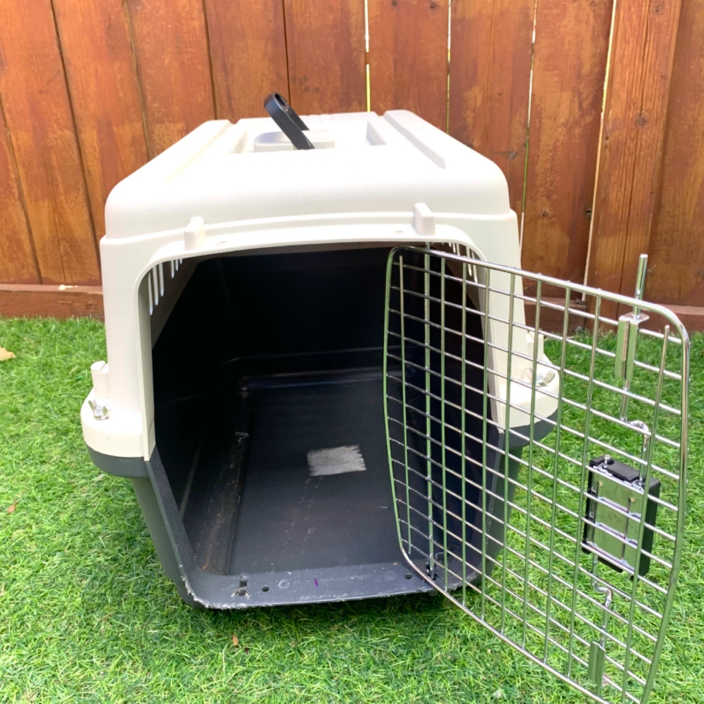 Dog Crate Pet Carrier Travel Kennel Plastic Pet Carrier - photo 4