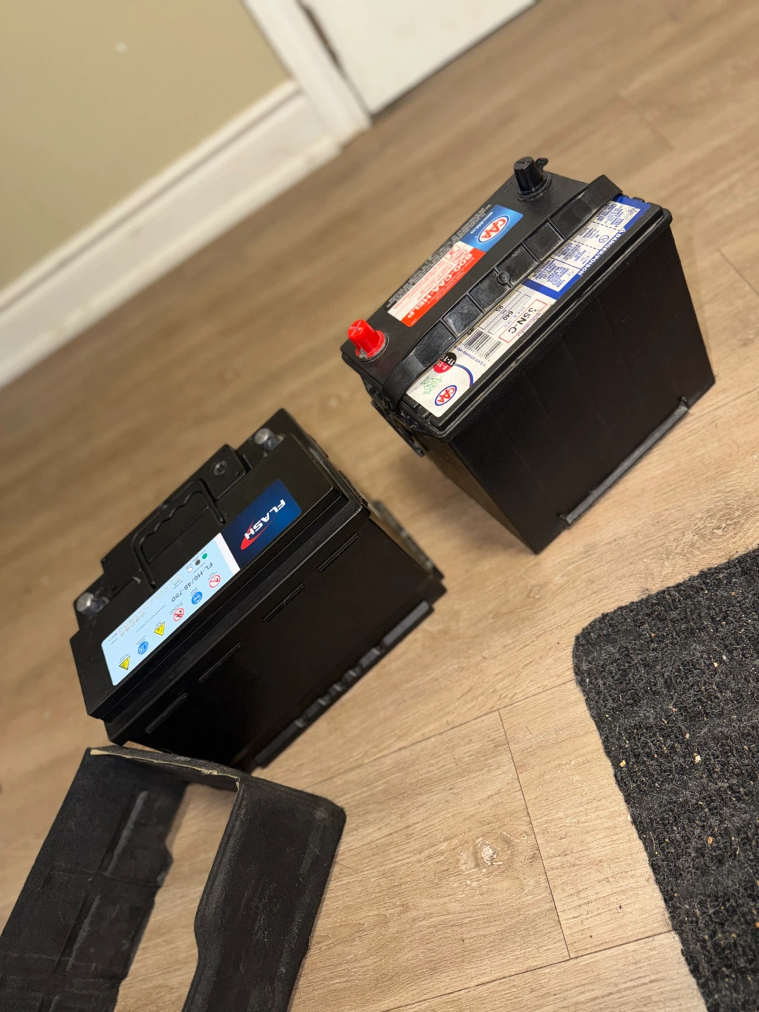 Flash & CAA Automotive Batteries - photo 4