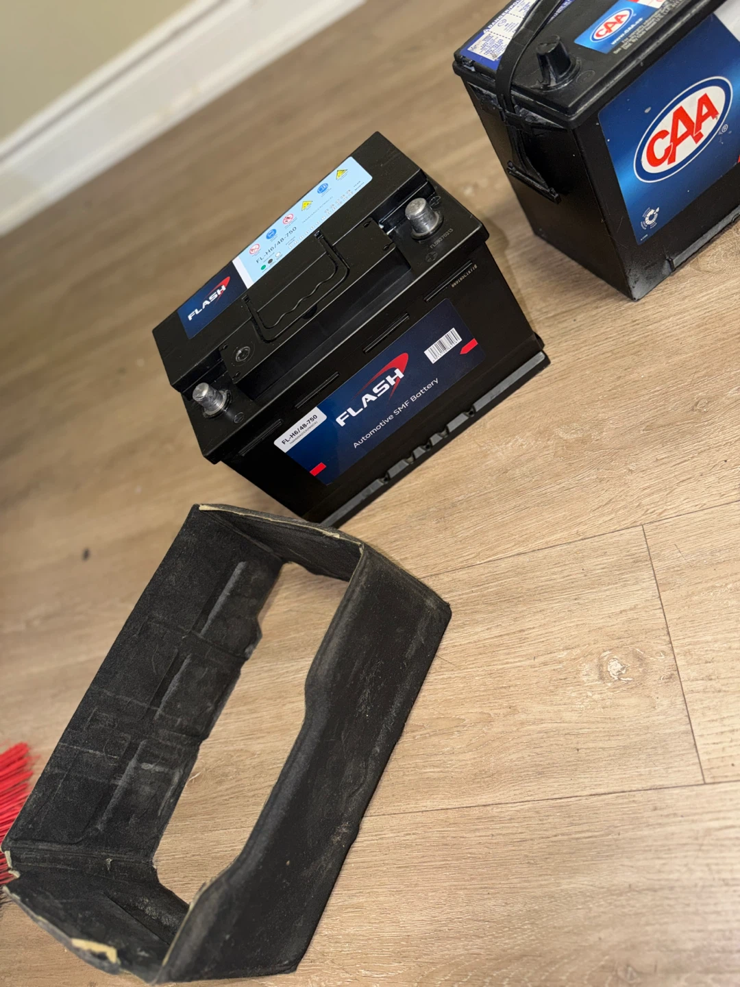 Flash & CAA Automotive Batteries - photo 3