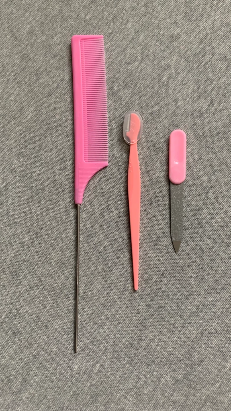 Pink 3-Piece Hair & Nail Care Set ⚽️
