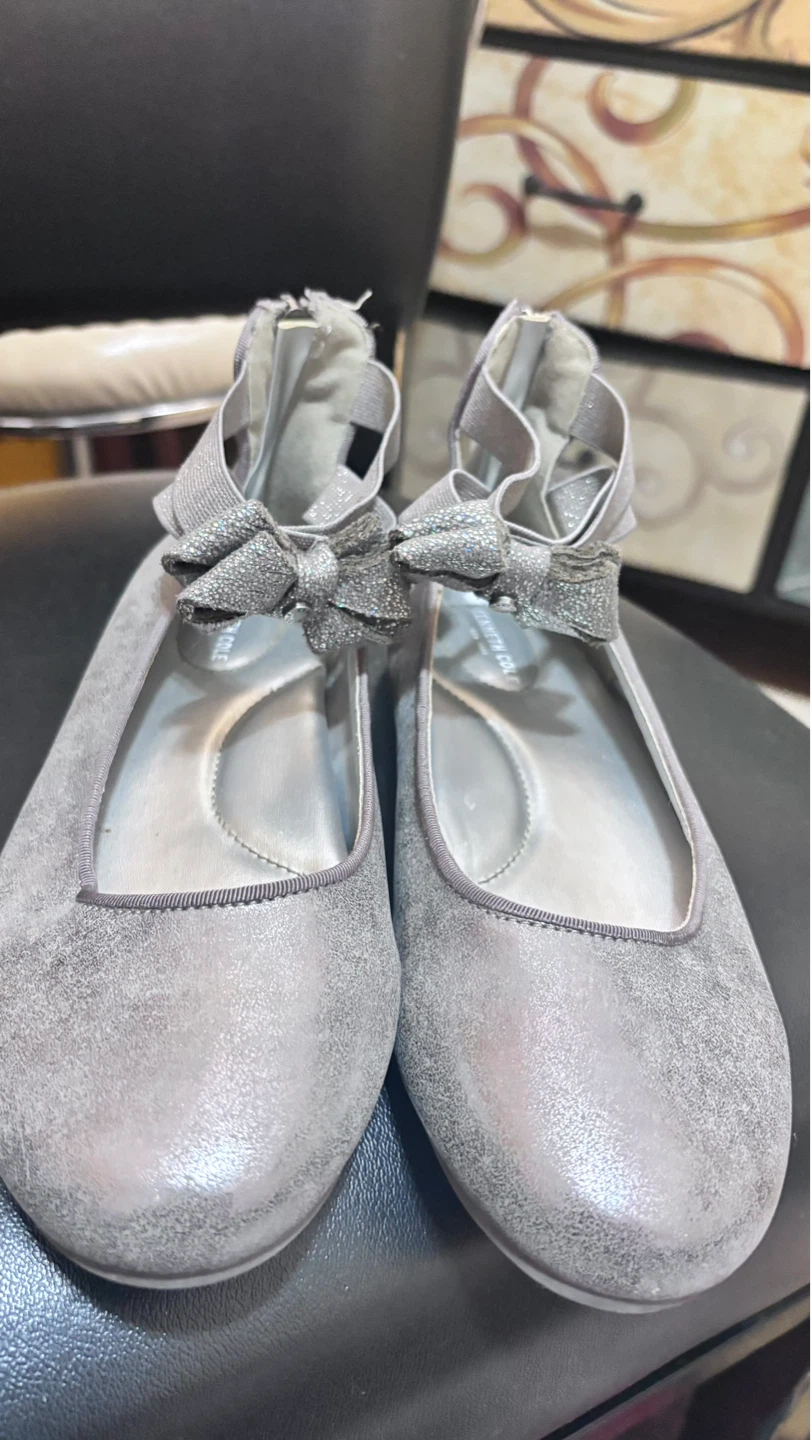⚽ Silver Ballet Flats with Bows