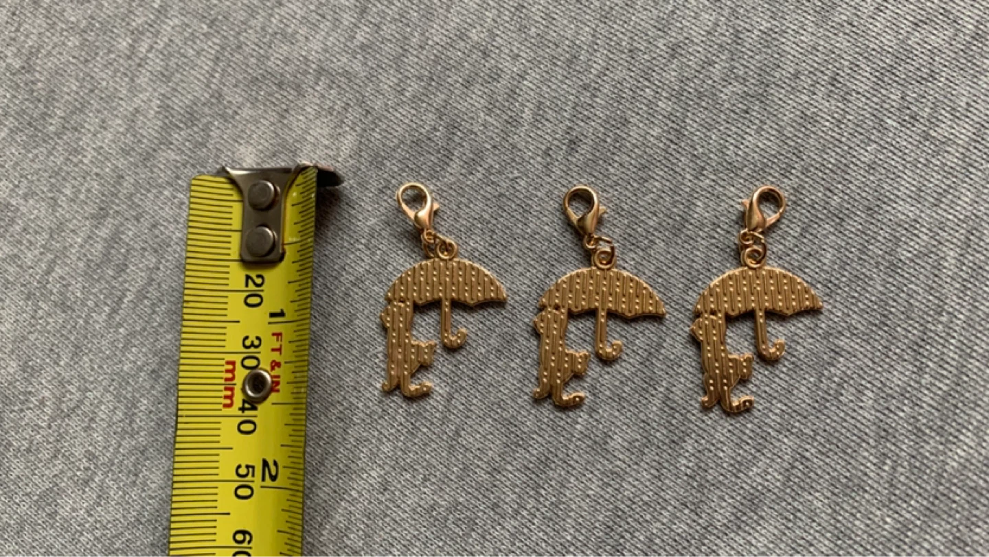 Set of 3 Cat & Umbrella Charms ⚽️ - photo 2