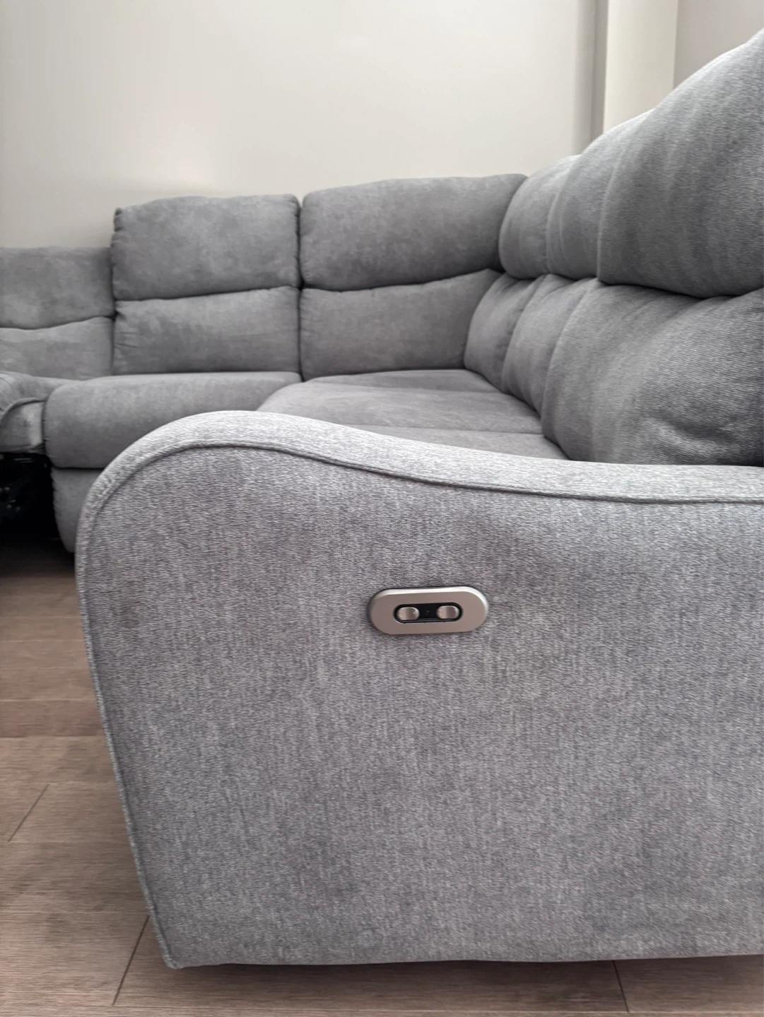 3 Piece  Power Reclining Sectional Sofa - photo 3