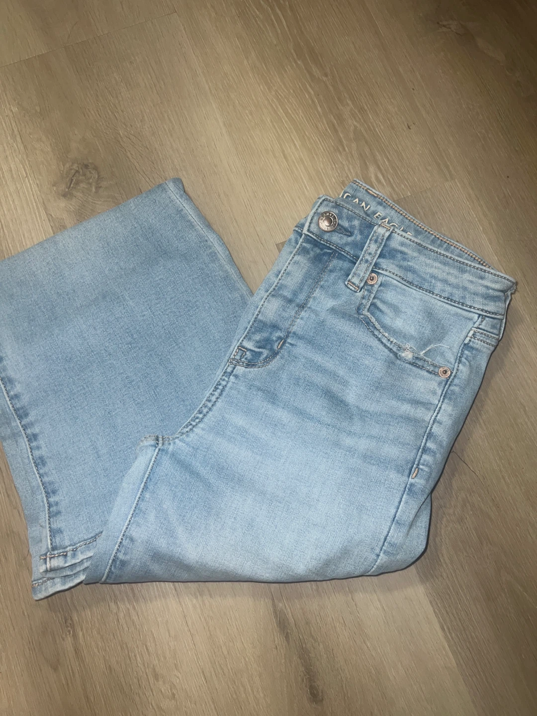 Used-American Eagle Flare Jeans Light Wash - photo 3