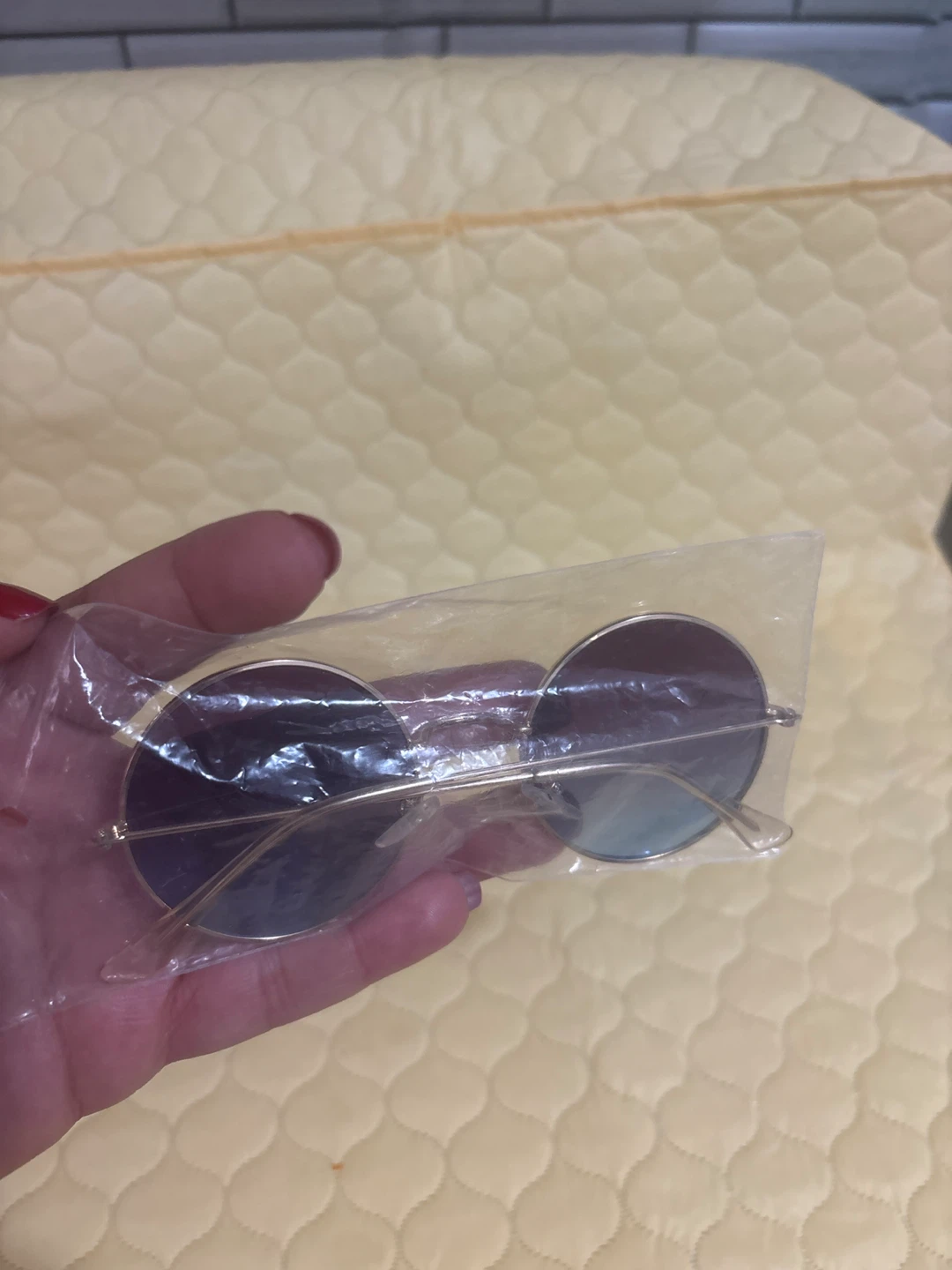 ⚽ Round Blue Tint Sunglasses - photo 2