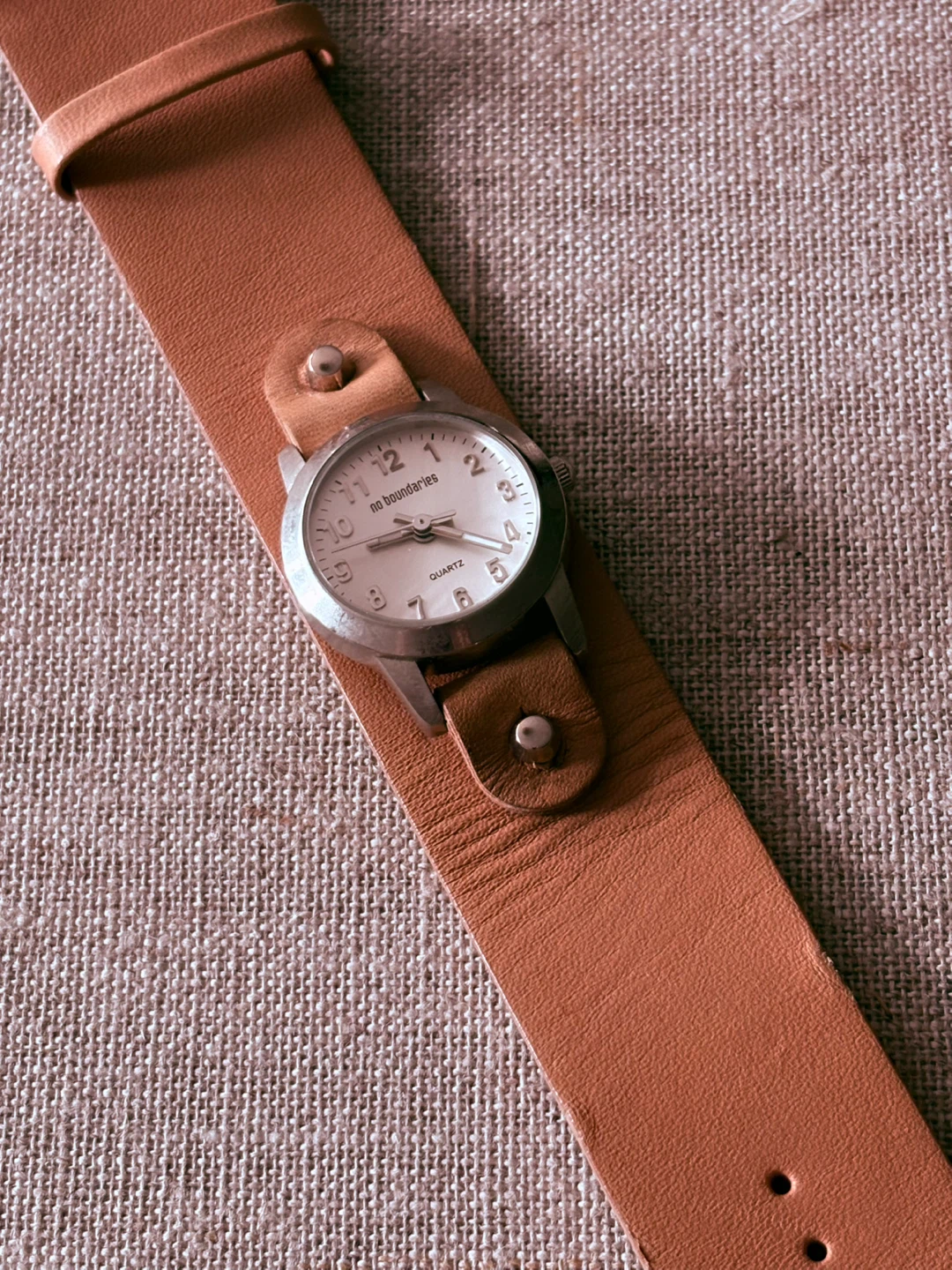 No Boundaries Women's Cuff Watch, vintage - photo 3