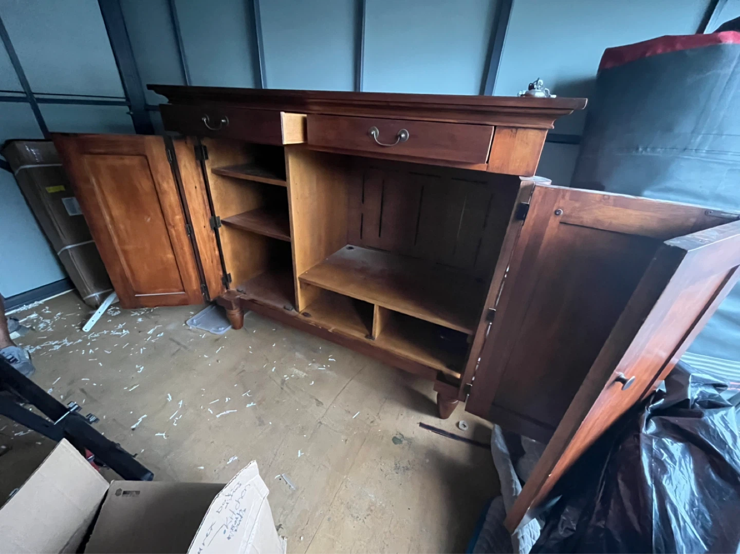 Entertainment Hutch - photo 3
