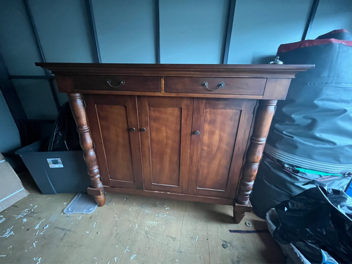 Entertainment Hutch