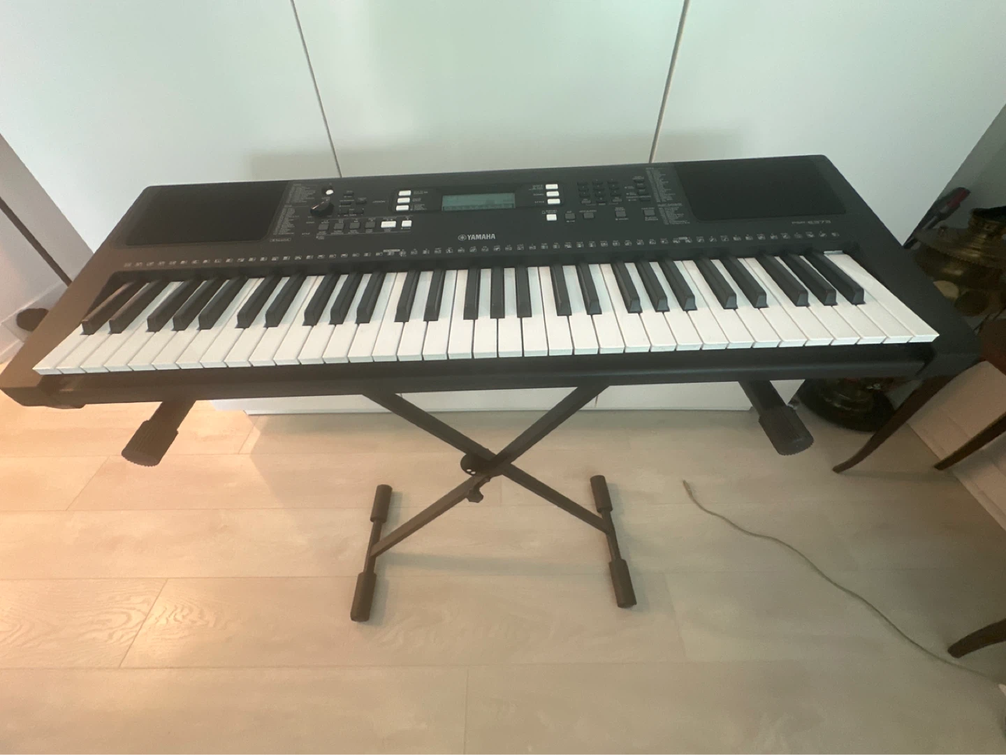 Yamaha PSR-E373 Keyboard - photo 2