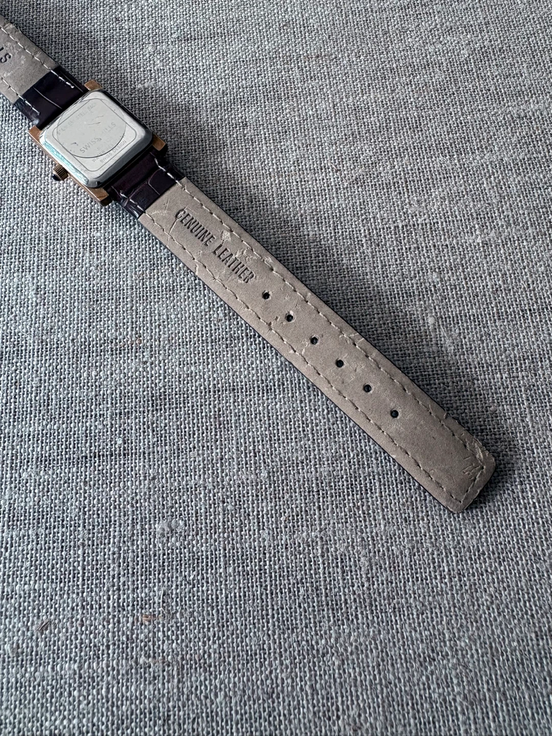 Swiss Hills Women's Quartz Watch, leather wrist band - photo 4