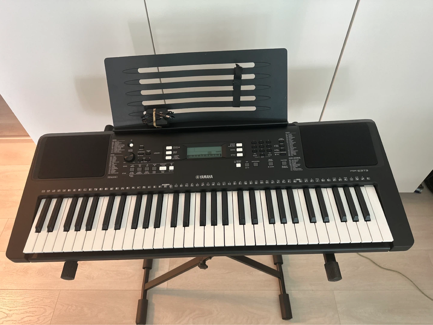 Yamaha PSR-E373 Keyboard - photo 4
