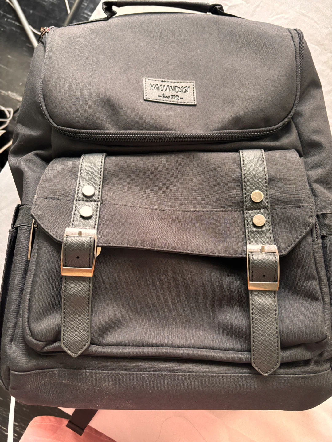 YALUNDISI Black Backpack