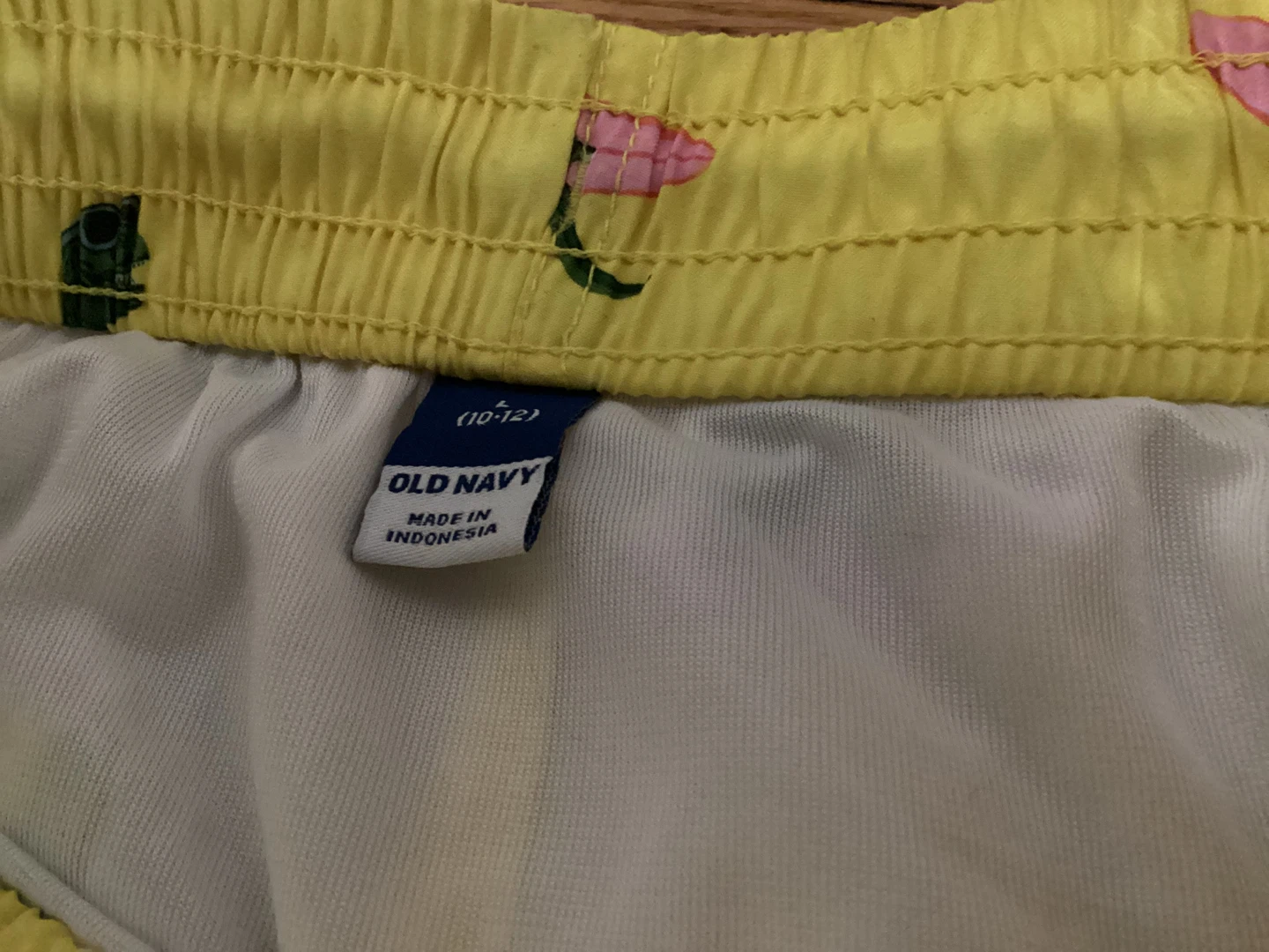 ⚽️Old Navy Boys Swim Trunks Size 10-12 - photo 2