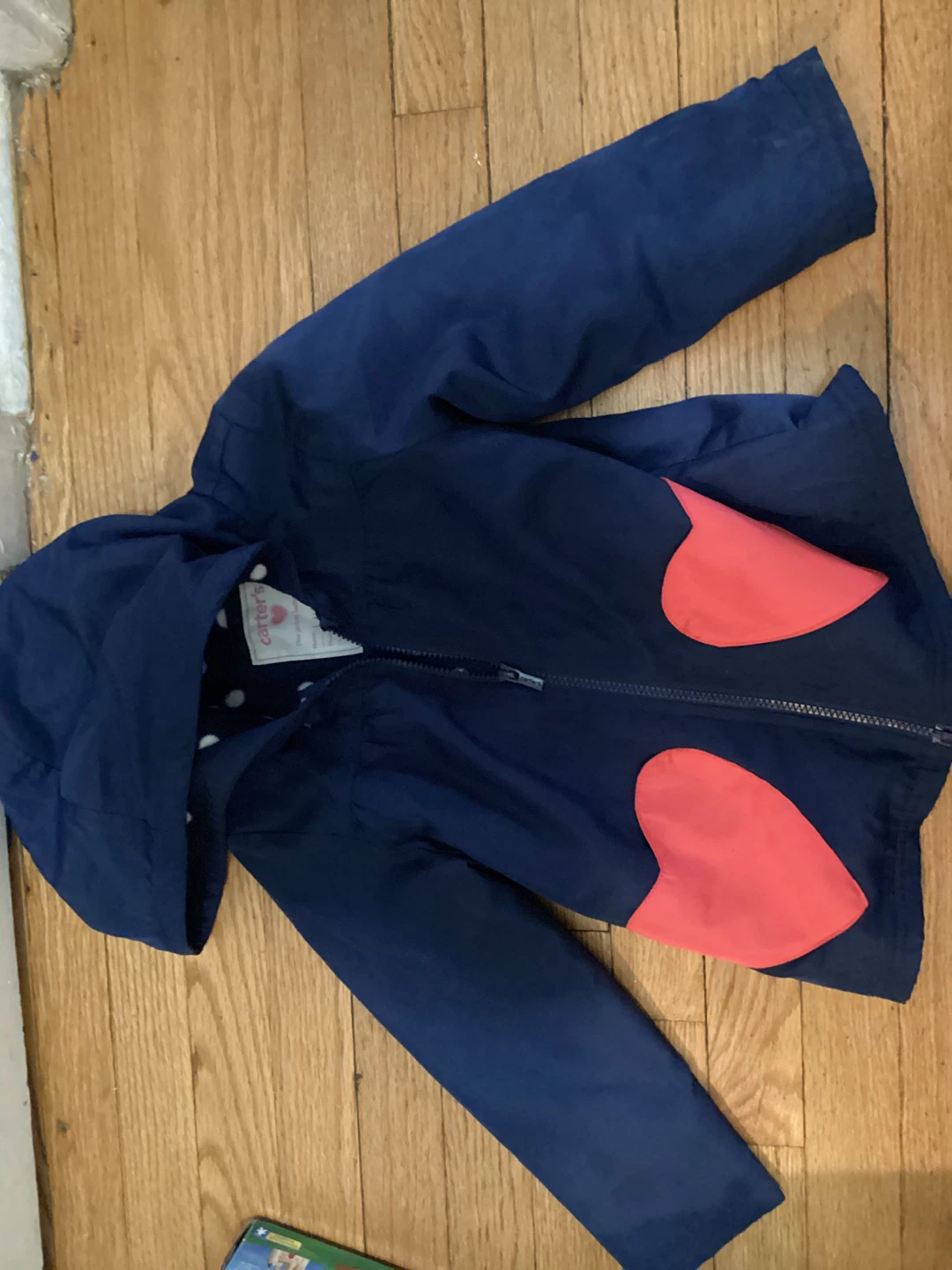 ⚽️ Size 5 Carter's Navy Blue rain Jacket with Pink Hearts Size 5 - photo 2