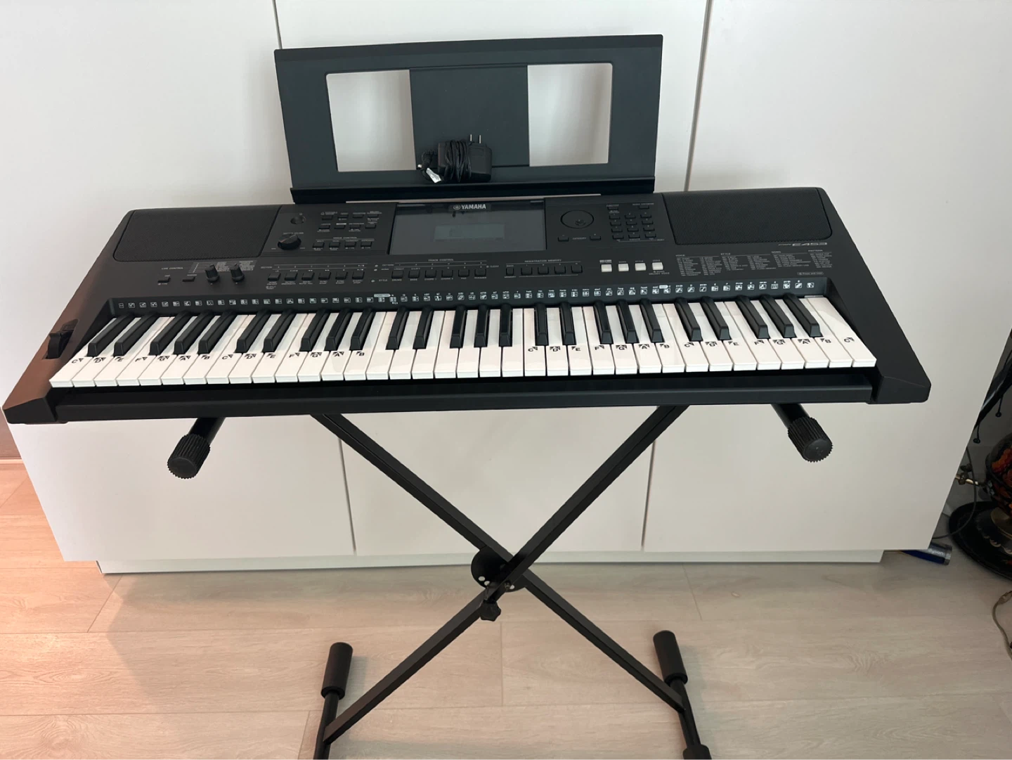 Yamaha PSR - E453 Keyboard with Stand - photo 2