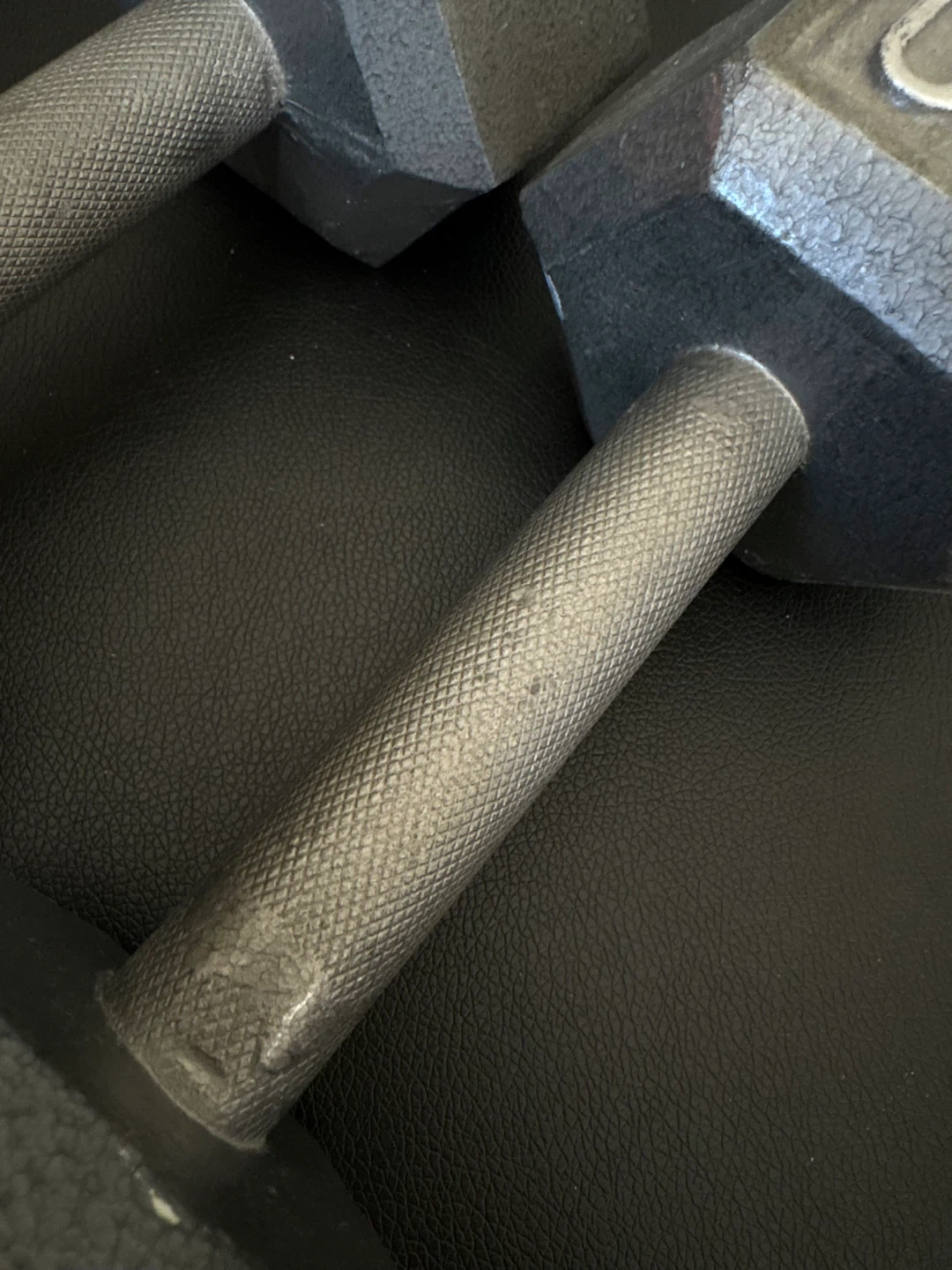 Pair of 20 Ibs Hex Dumbbells - photo 3