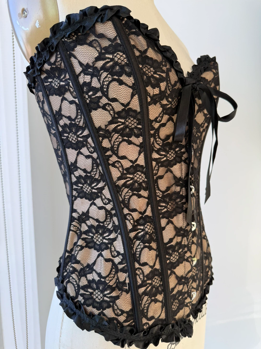 ⚽️Black Lace Corset size small - photo 3