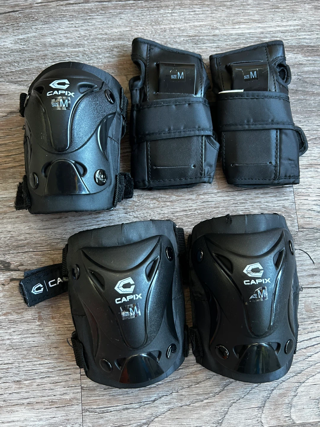 Kids inline skate pads