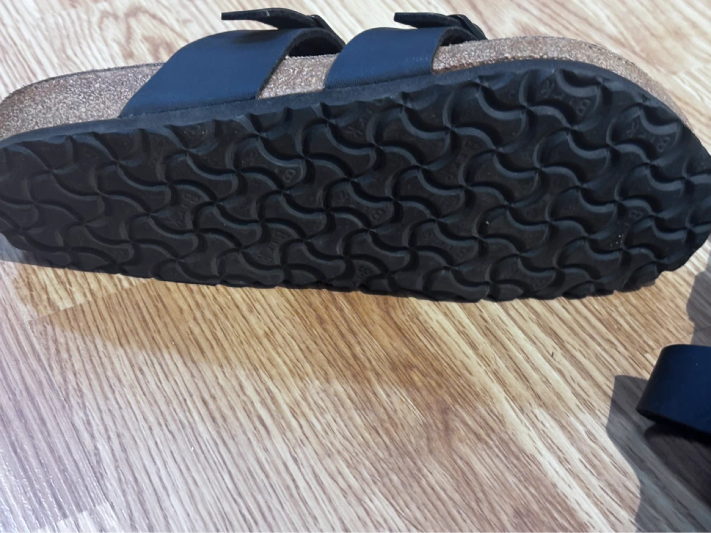⚽️Birkenstock Gizeh Black Sandals Size 39 - photo 4