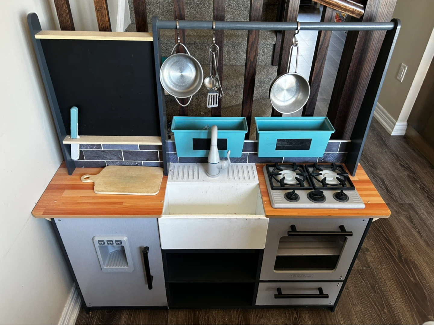 KidKraft Wooden Play Kitchen - photo 4