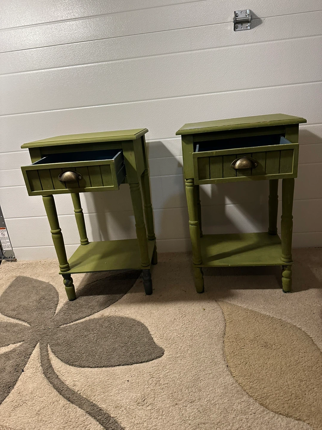 Pair of Green Wooden Nightstands - photo 3