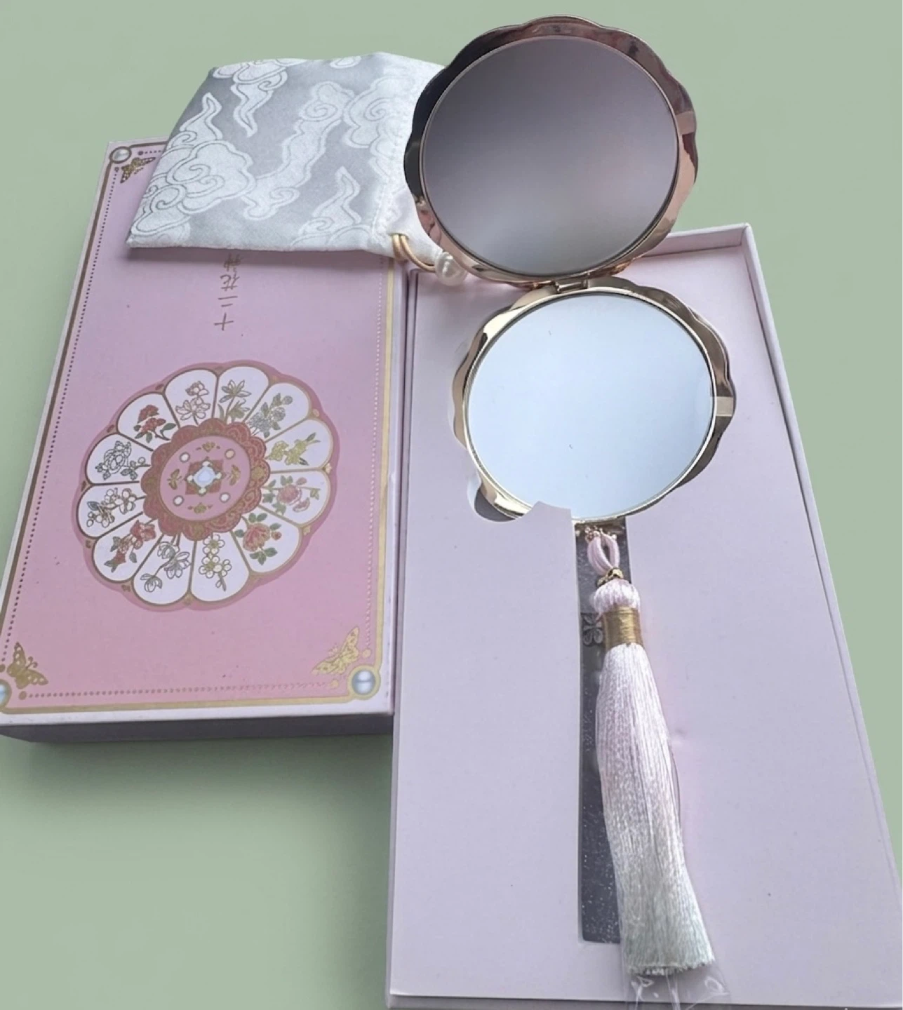 Decorative Compact Mirror with Tassel