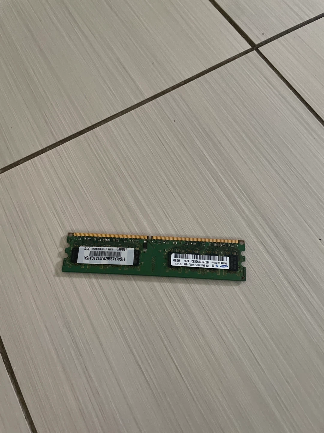⚽️Lenovo RAM Stick 712