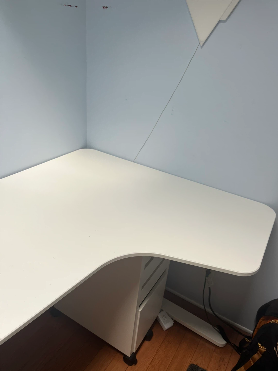 IKEA BEKANT Corner Desk and cabinet - photo 3