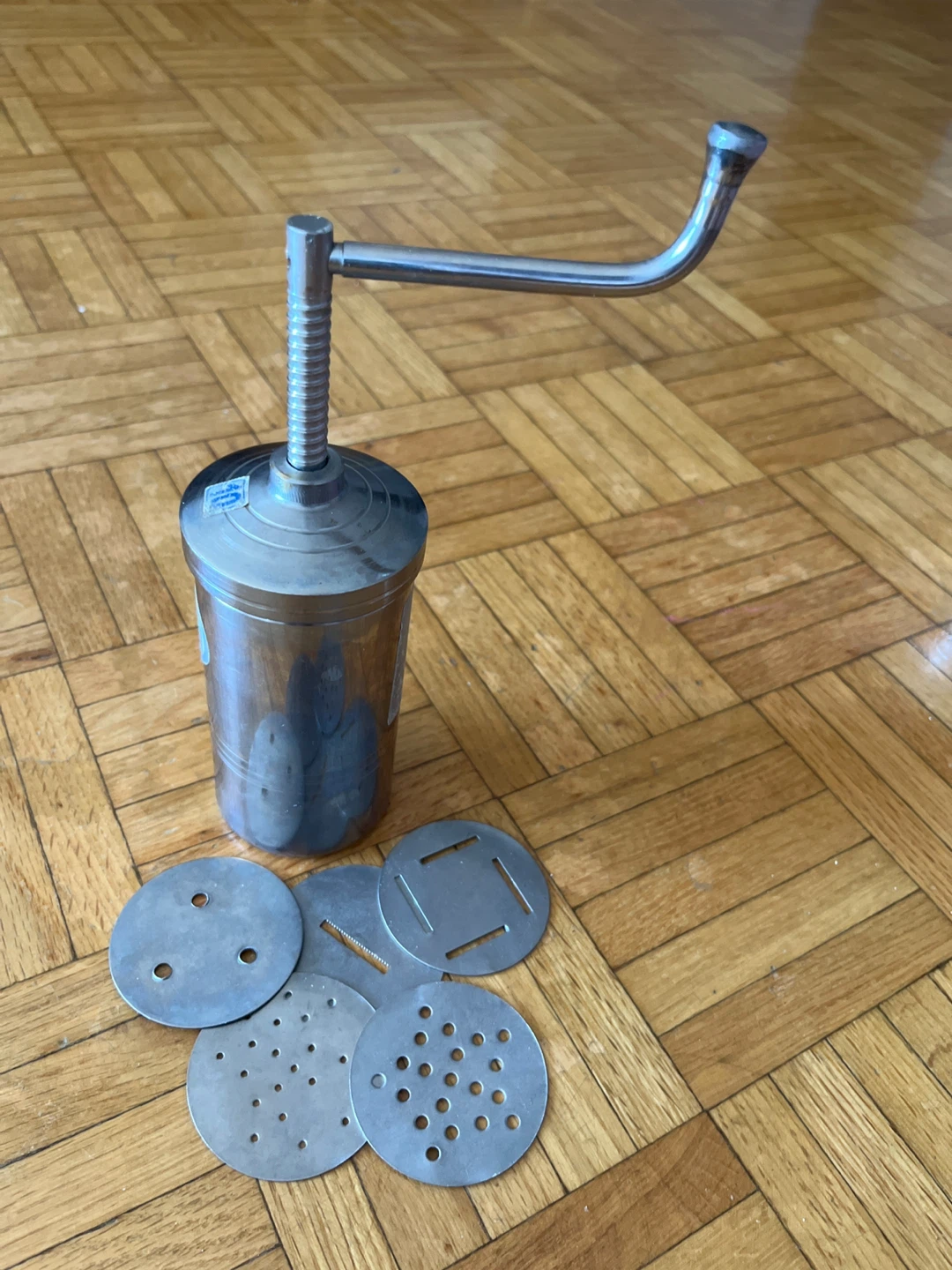 Stainless Steel Kitchen Press with Multiple Discs - photo 3