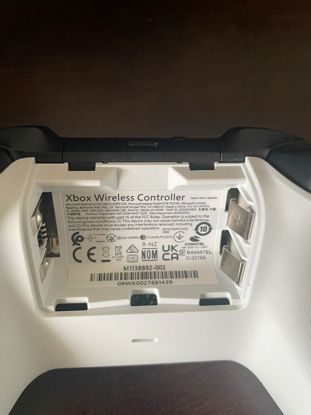 Xbox Wireless Controller - Electric Volt - photo 4