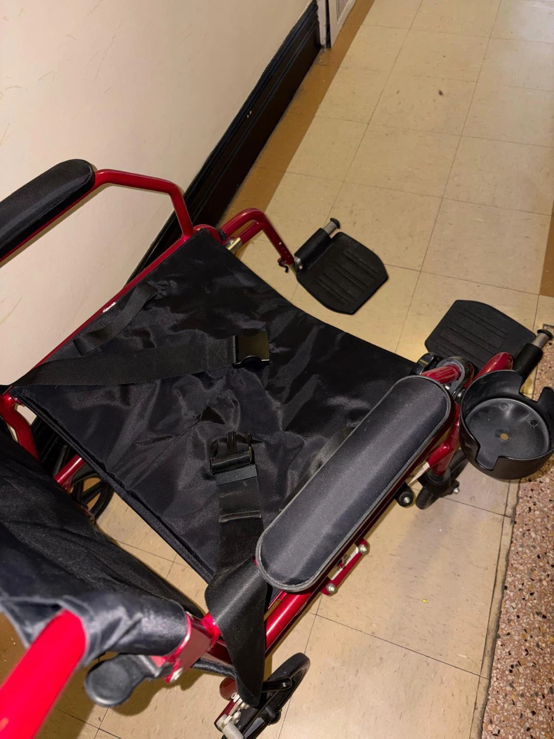 Medline Lightweight Transport Wheelchair - photo 2