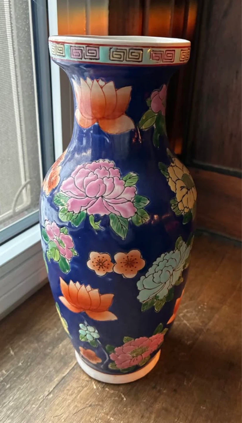 $8 Vintage Chinese Porcelain Floral Vase China enamel 10 in