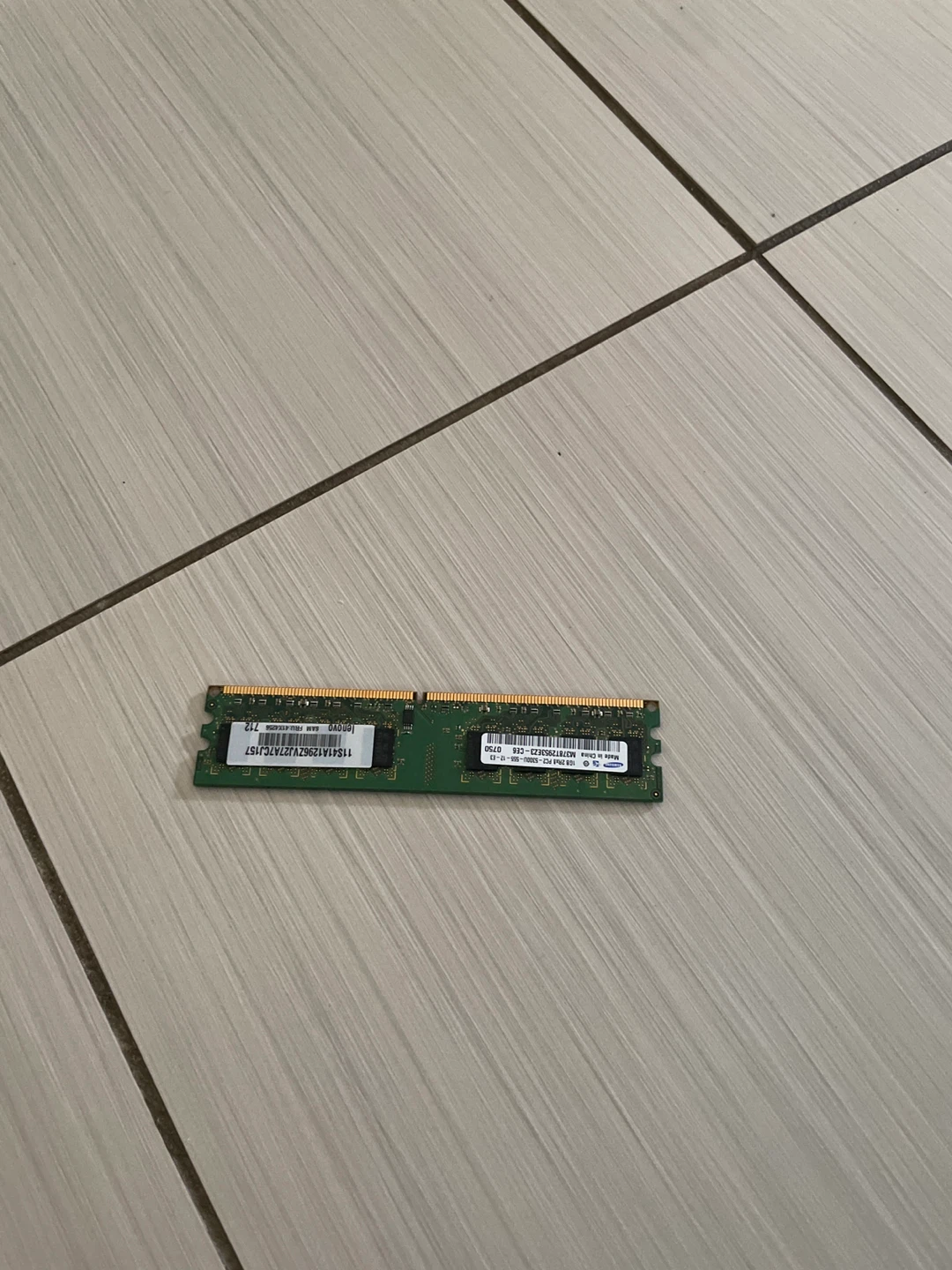 ⚽️Samsung DDR2 PC2-5300 RAM Module