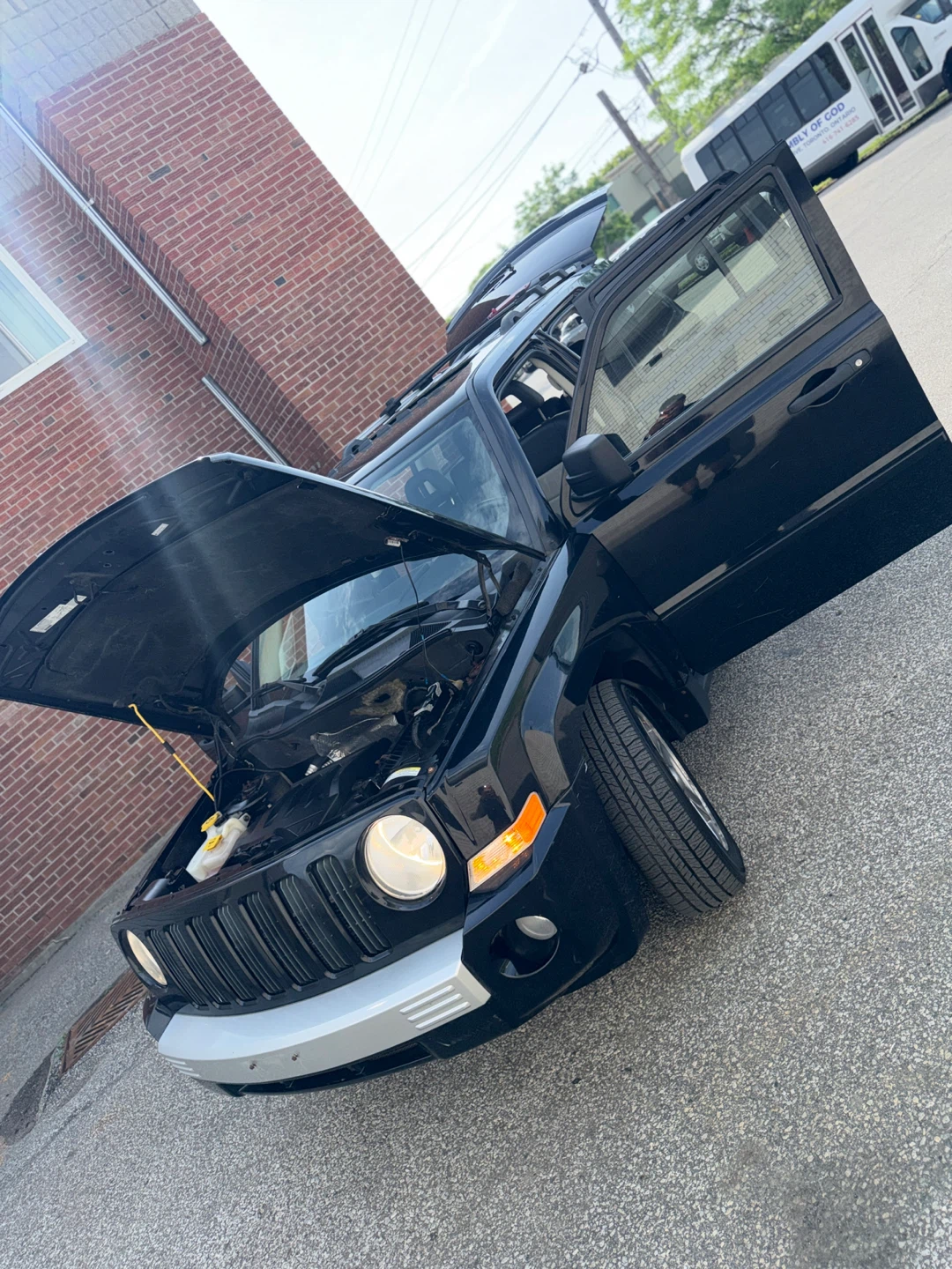 Black Jeep Patriot Limited 4x4 SUV
