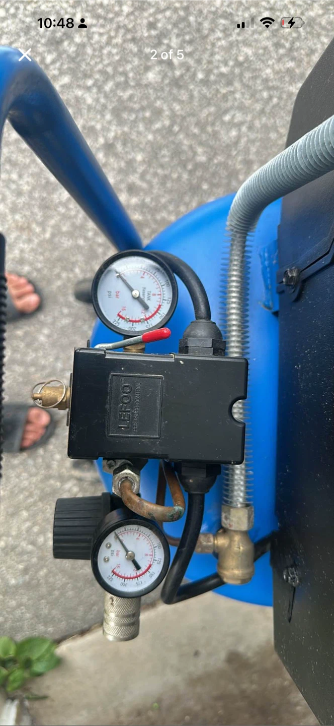 Mastercraft Air Compressor 135 psi completely oil free - photo 4