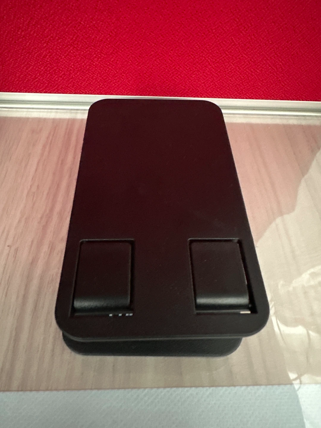 ⚽️ Black Phone Stand - photo 2