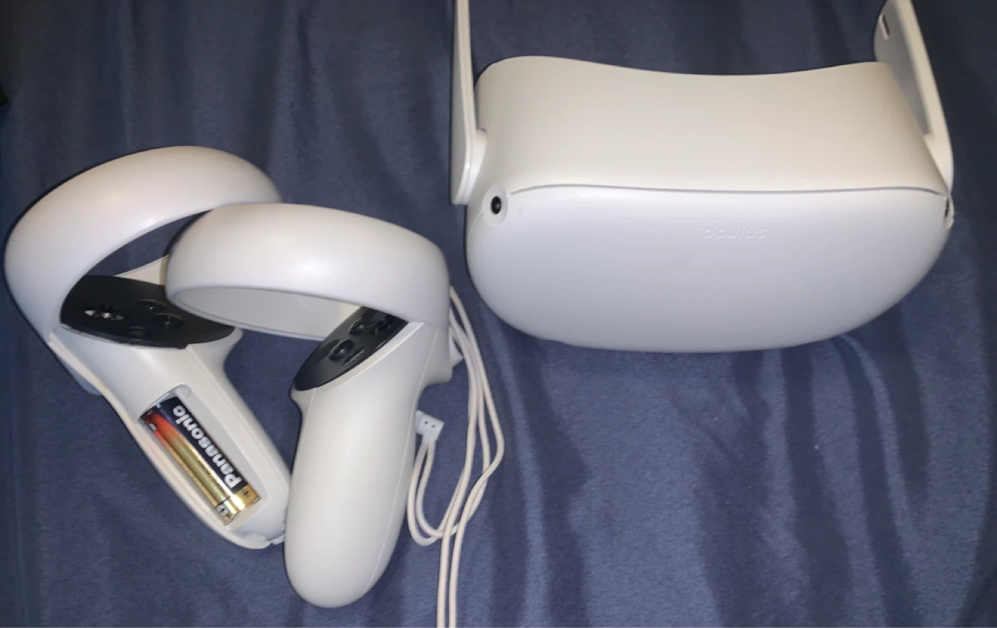 Oculus Quest 2 Virtual Reality Headset