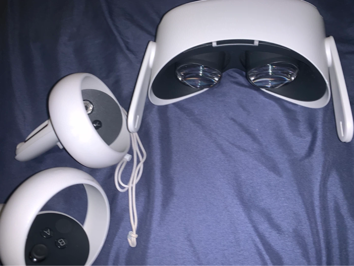 Oculus Quest 2 Virtual Reality Headset - photo 2