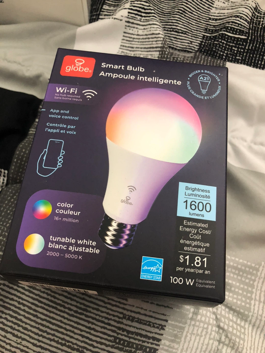 2 Globe Smart Bulbs