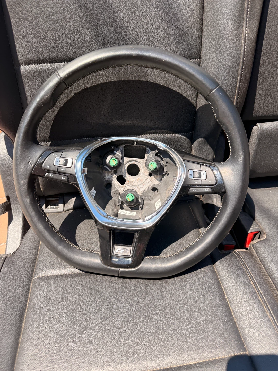2019 Volkswagen Tiquane  Leather Steering Wheel with R-Line