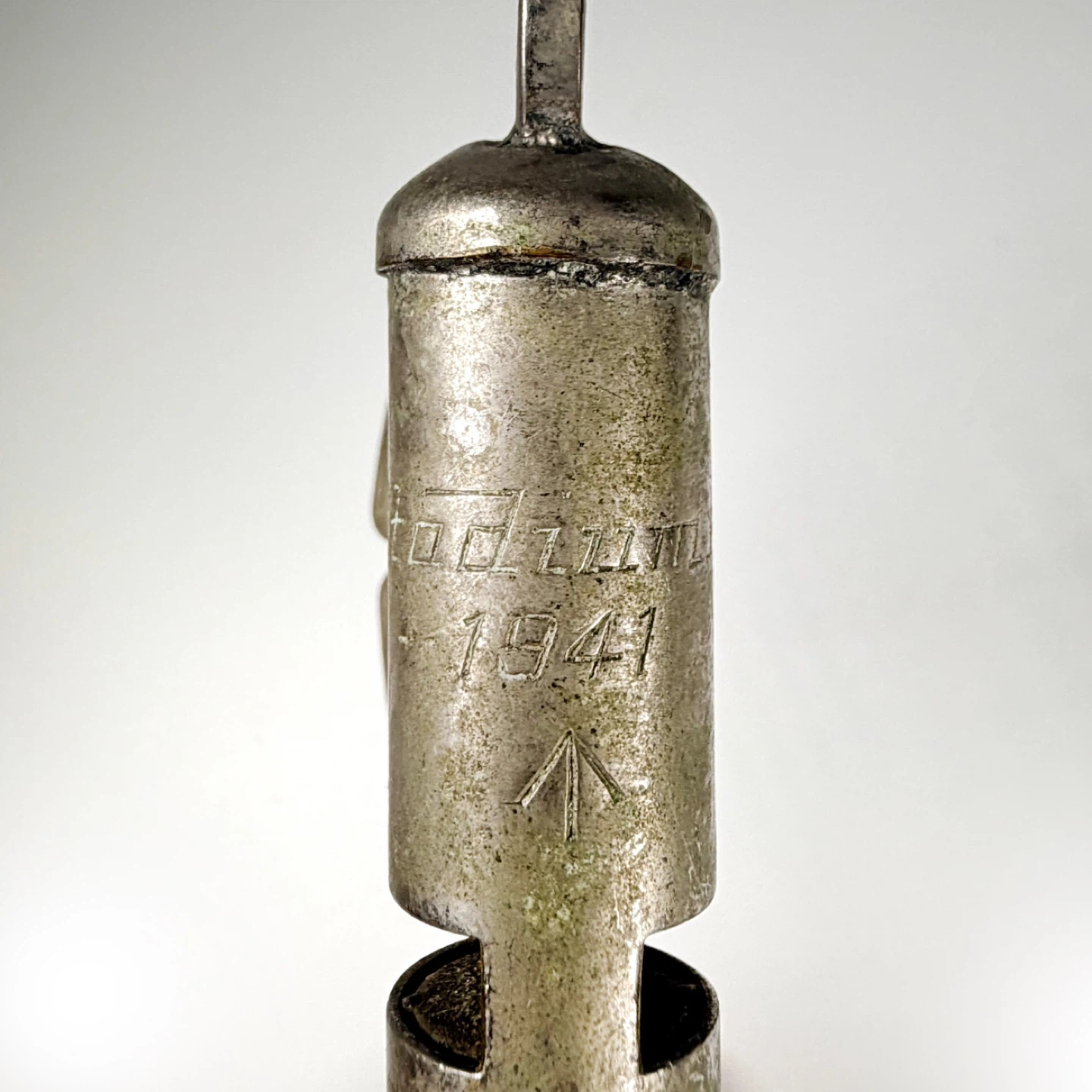 Vintage 1941 WWII Stadium Whistle - photo 2