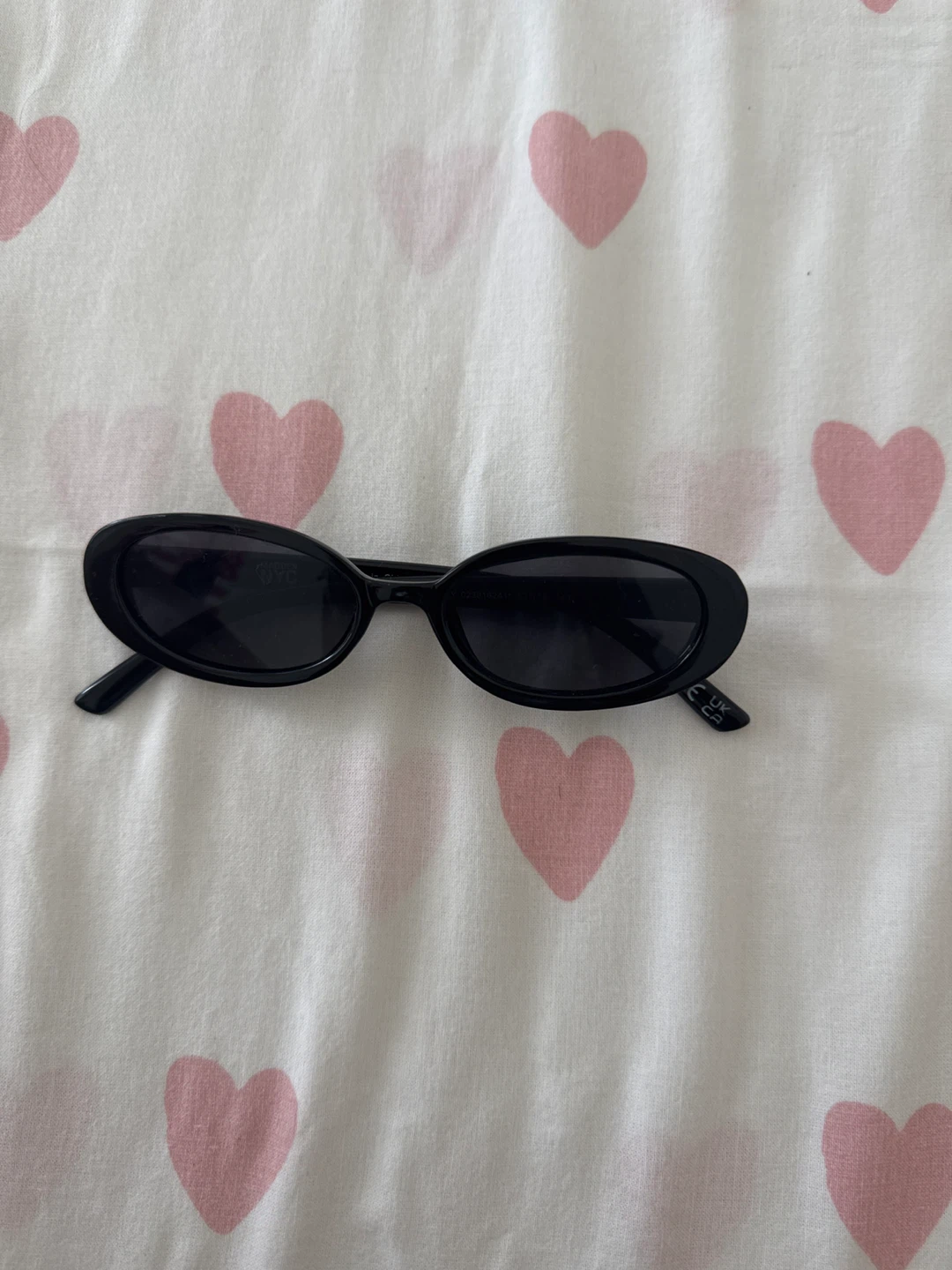 Madden NYC Black Oval Sunglasses