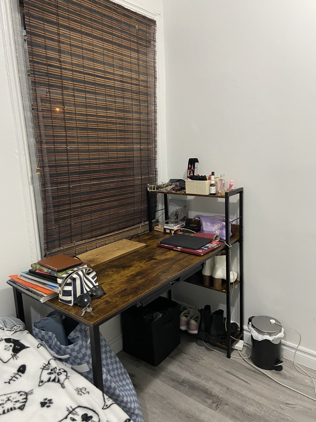 Computer Desk with Shelves - photo 2