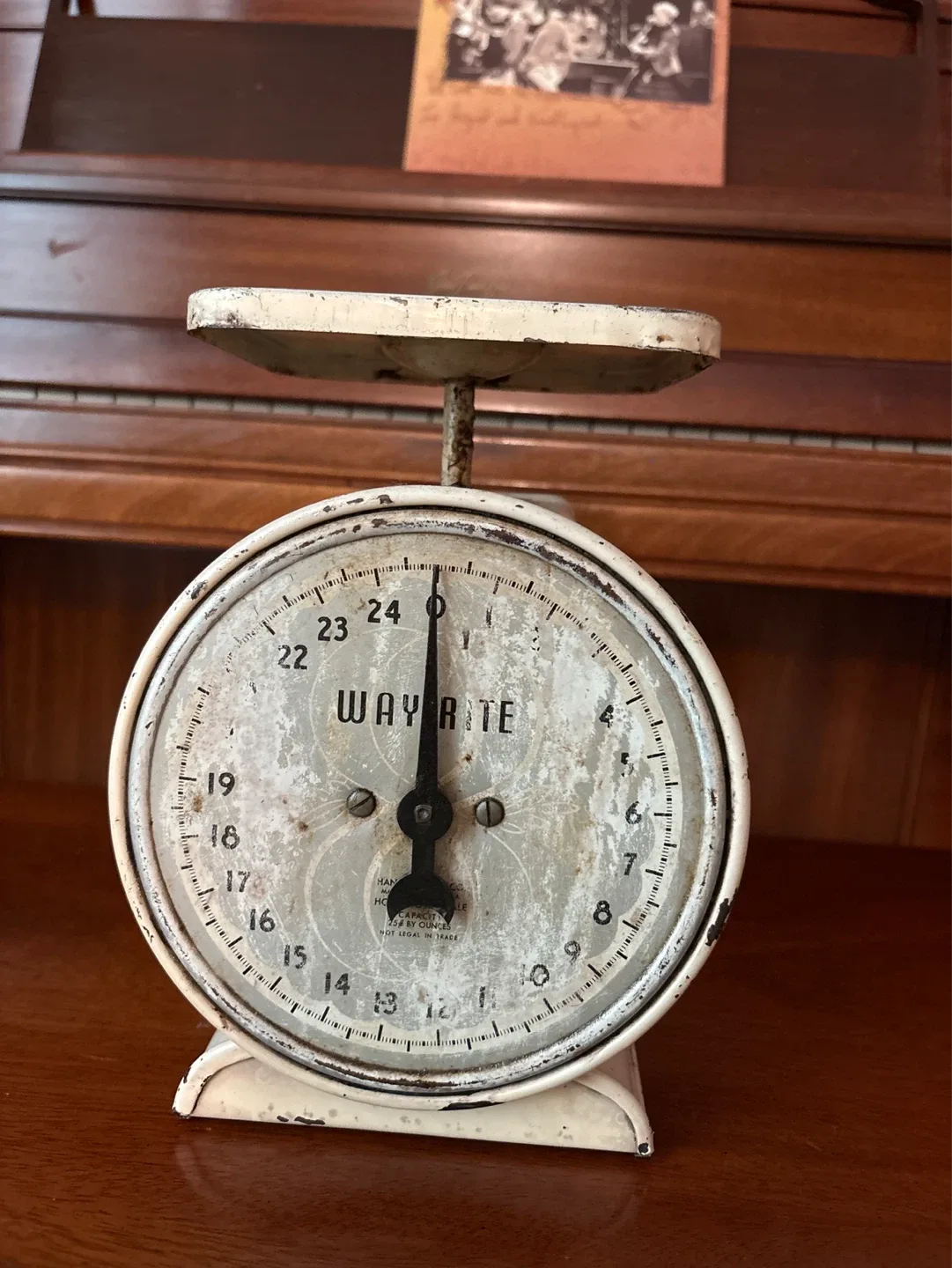 Vintage WAY RITE Kitchen Scale