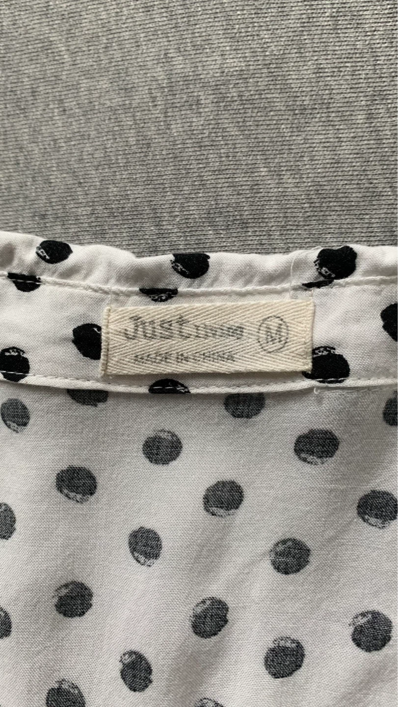 Polka Dot Sleeveless Blouse - Size M ⚽️ STAIN ON REAR HEM - photo 3