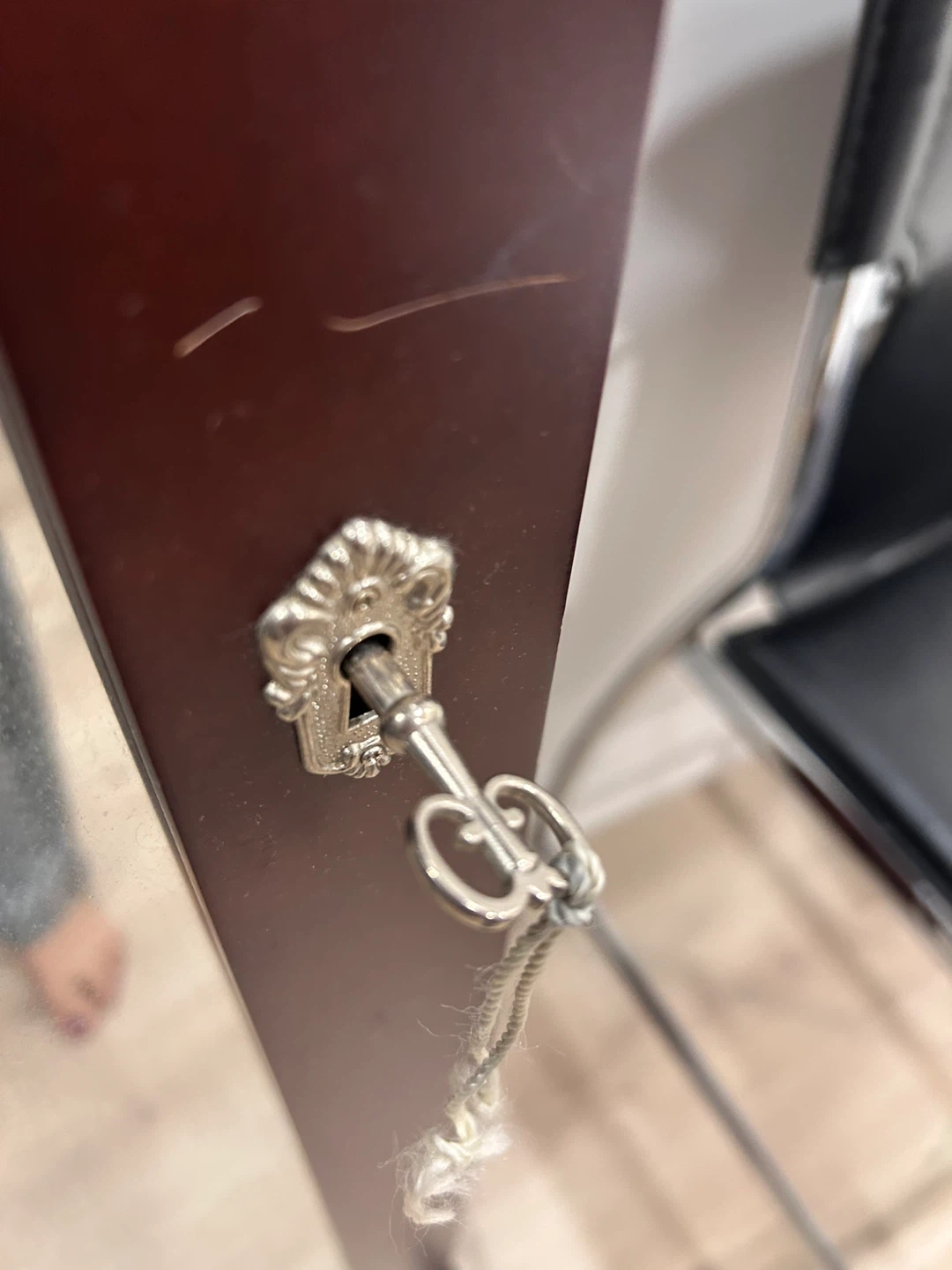 Jewellery mirror With key - photo 2