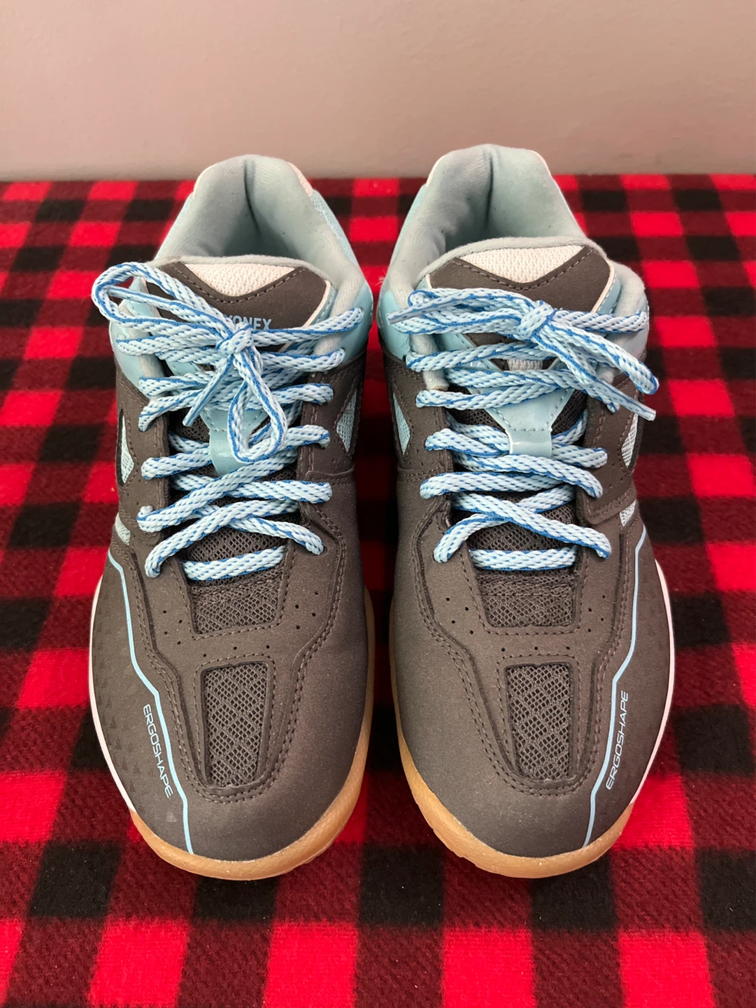 Yonex Badminton Shoes size 6.5US W / 5US M