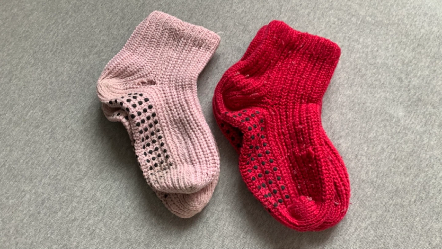 2 Pairs of Ladies Gripper Socks ⚽️