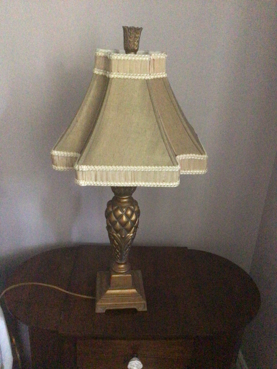Vintage Table Lamp with Decorative Base